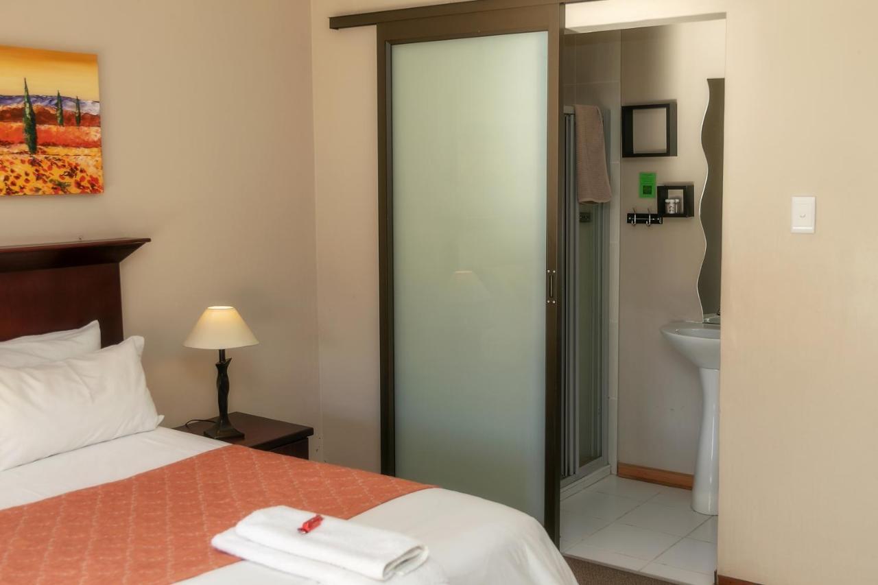 Mondior Manor Guest House Kimberley Dış mekan fotoğraf